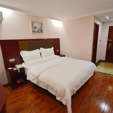 Greentree Inn Anhui Hefei Huizhou Avenue Dazhonglou Express Hotel Εξωτερικό φωτογραφία